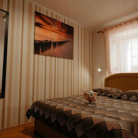 Split Centre Apartment Exterior photo